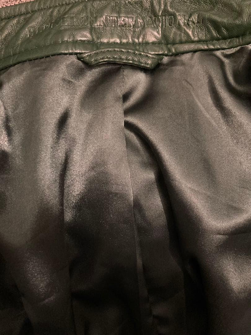 【ブルネロインターナショナル】BLUNEROシングルライダース　レザージャケット