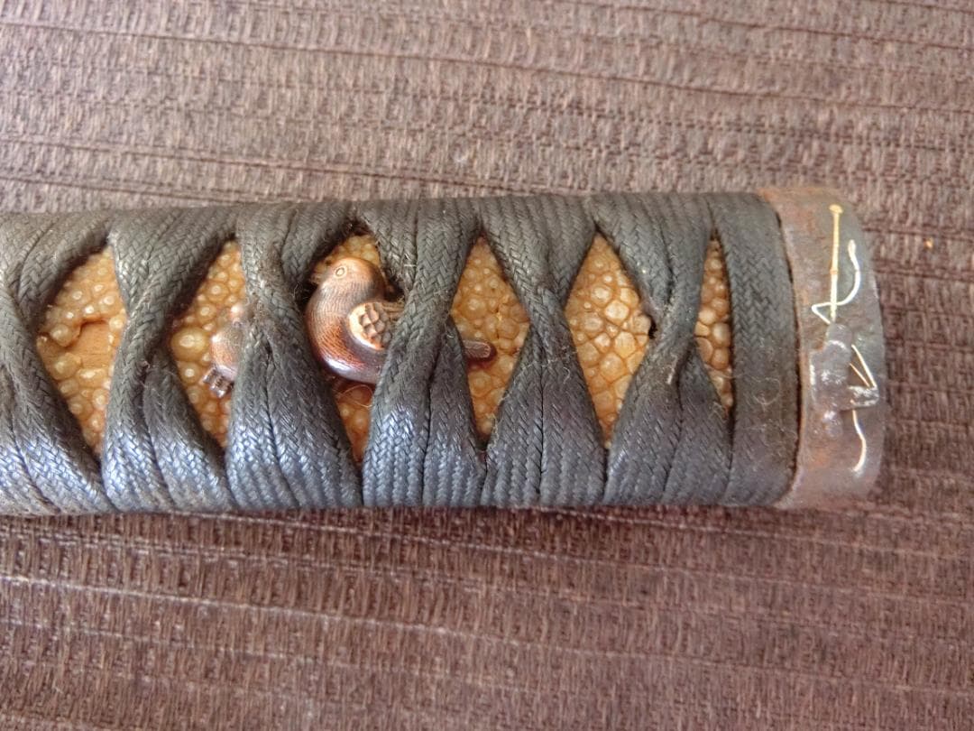 利用品！【 柄　柄巻き　縁頭　目貫　刀装具の部品・Rk・小道具】★拵え　刀剣必需