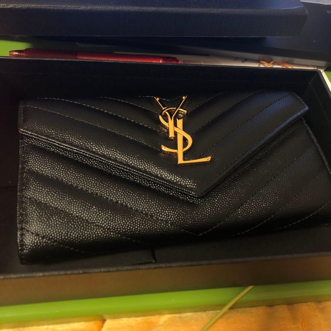 極美品未使用に近い　イブサンローラン 長財布