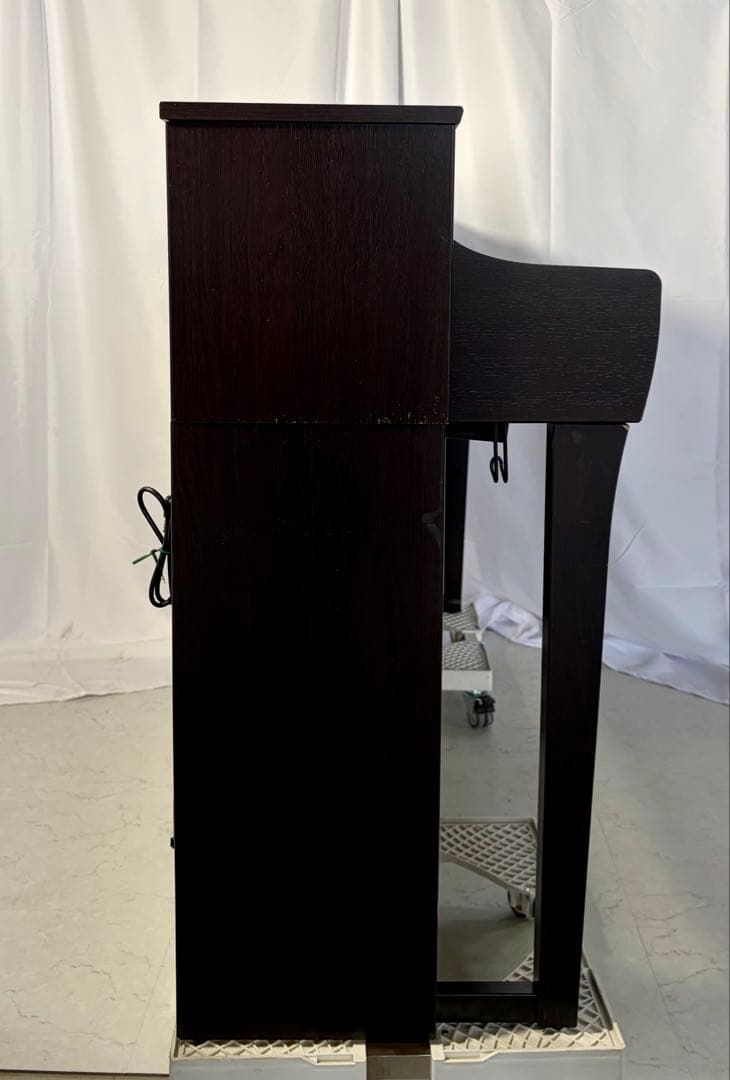 ④【送料込み】YAMAHA 電子ピアノ　CLP-735