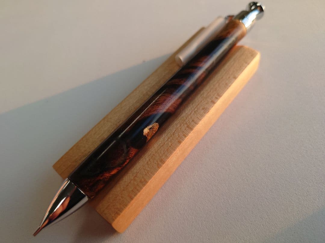黒柿　シャープペンシル　新うるし　拭き漆　金継ぎ　補修済み