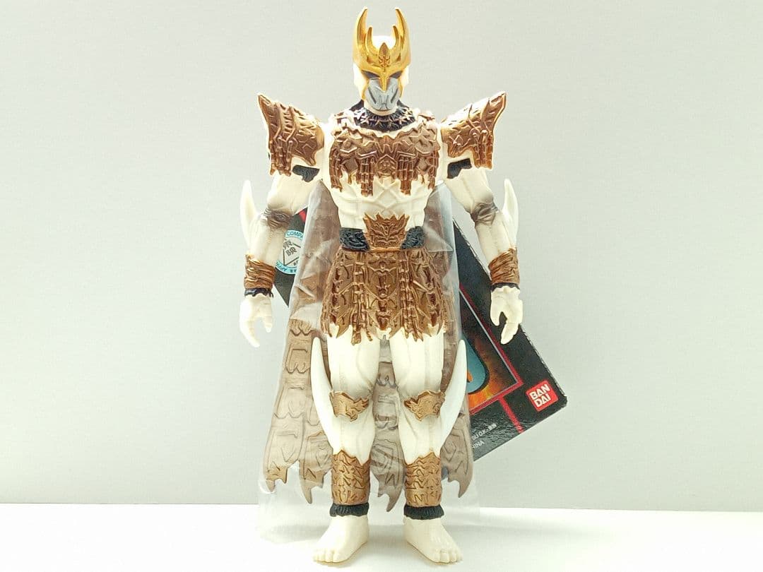 仮面ライダークウガ 怪人シリーズ ソフビ ン・ダグバ・ゼバ