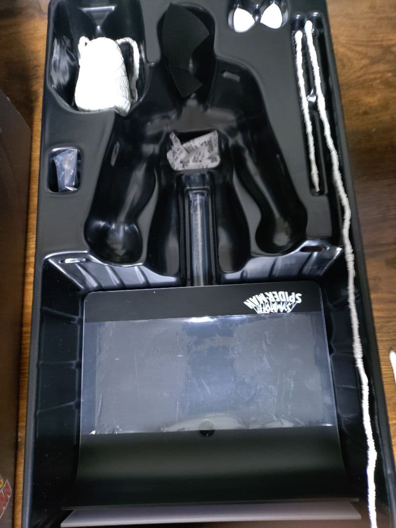 ホットトイズ 炎スタジオ スパイダーマン シンビオートスーツ 1/6フィギュア