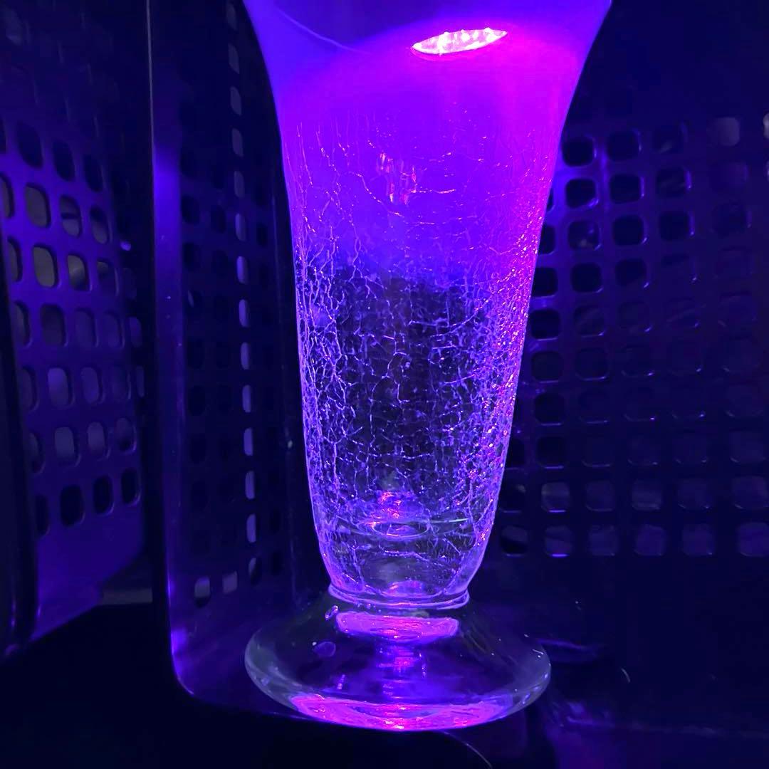 骨董　時代ガラス　希少　氷裂紋　乳白色　反り口　ラッパ型　パフェグラス１客②