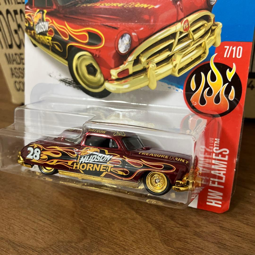 ホットウィール　'52 HUDSON HORNET スーパートレジャーハント