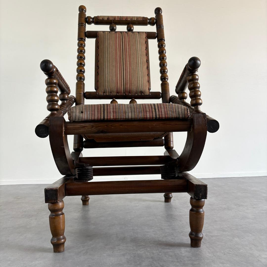 アンティーク ロッキングチェア ボビンターニング装飾×鋲打ち