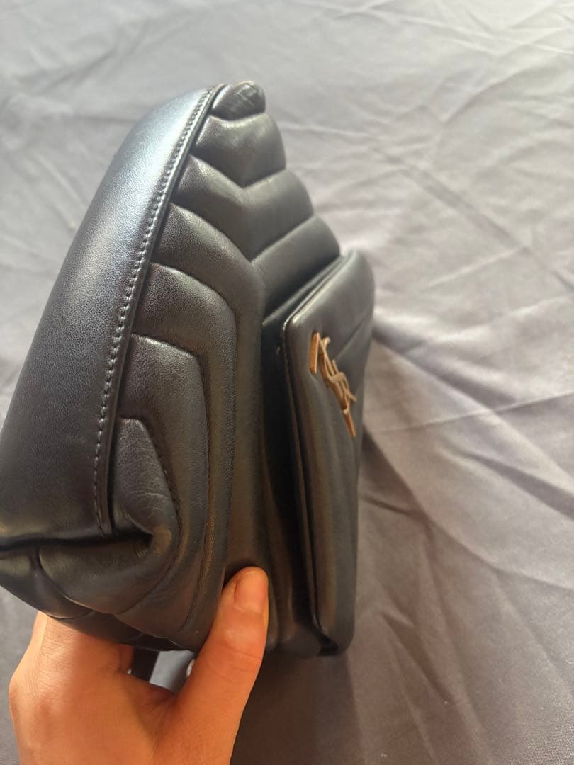 サンローラン ルル ショルダーバッグ