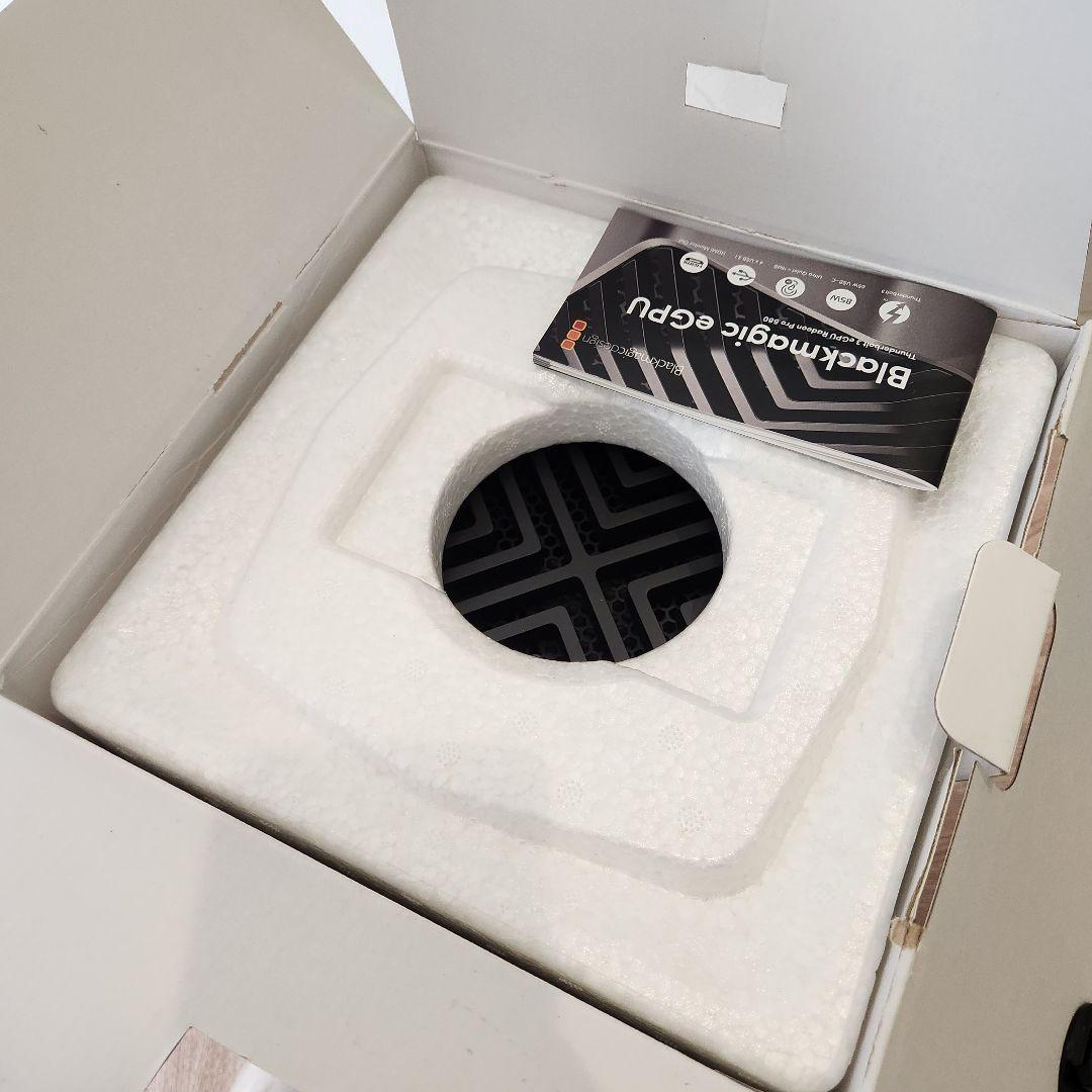 Blackmagic Design eGPU RX580　美品