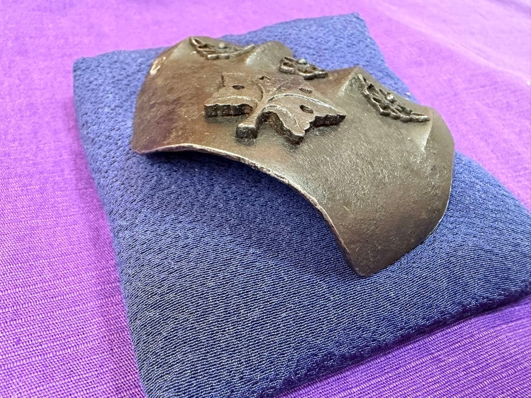 珍品　甲冑師？鉄打出し　茶合　花菱紋　武家好み（日本刀装具目貫煎茶道茶托茶杓明珍