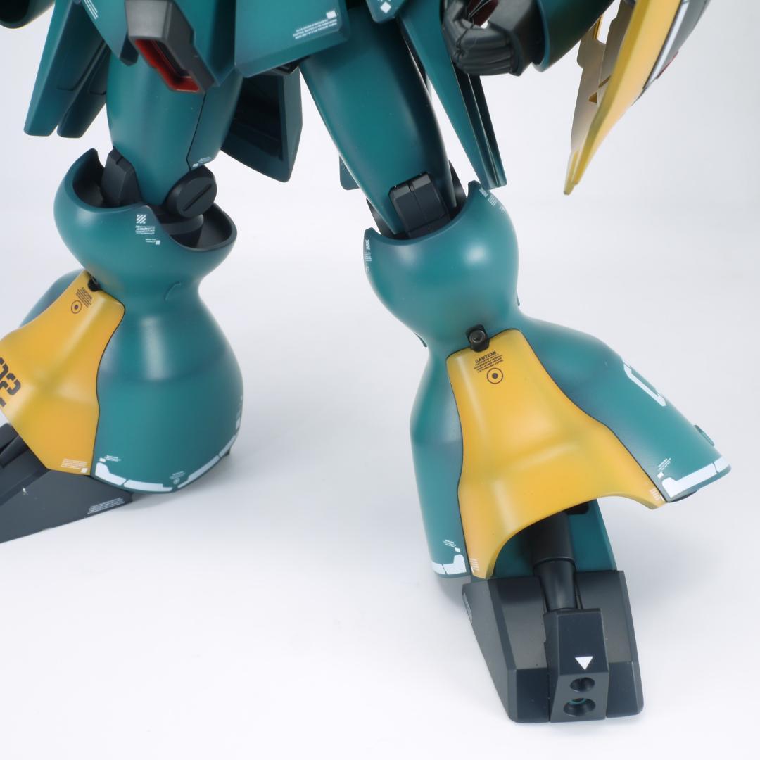 ガンプラ　HG ヤクト・ドーガ（ギュネイ機）　全塗装　完成品