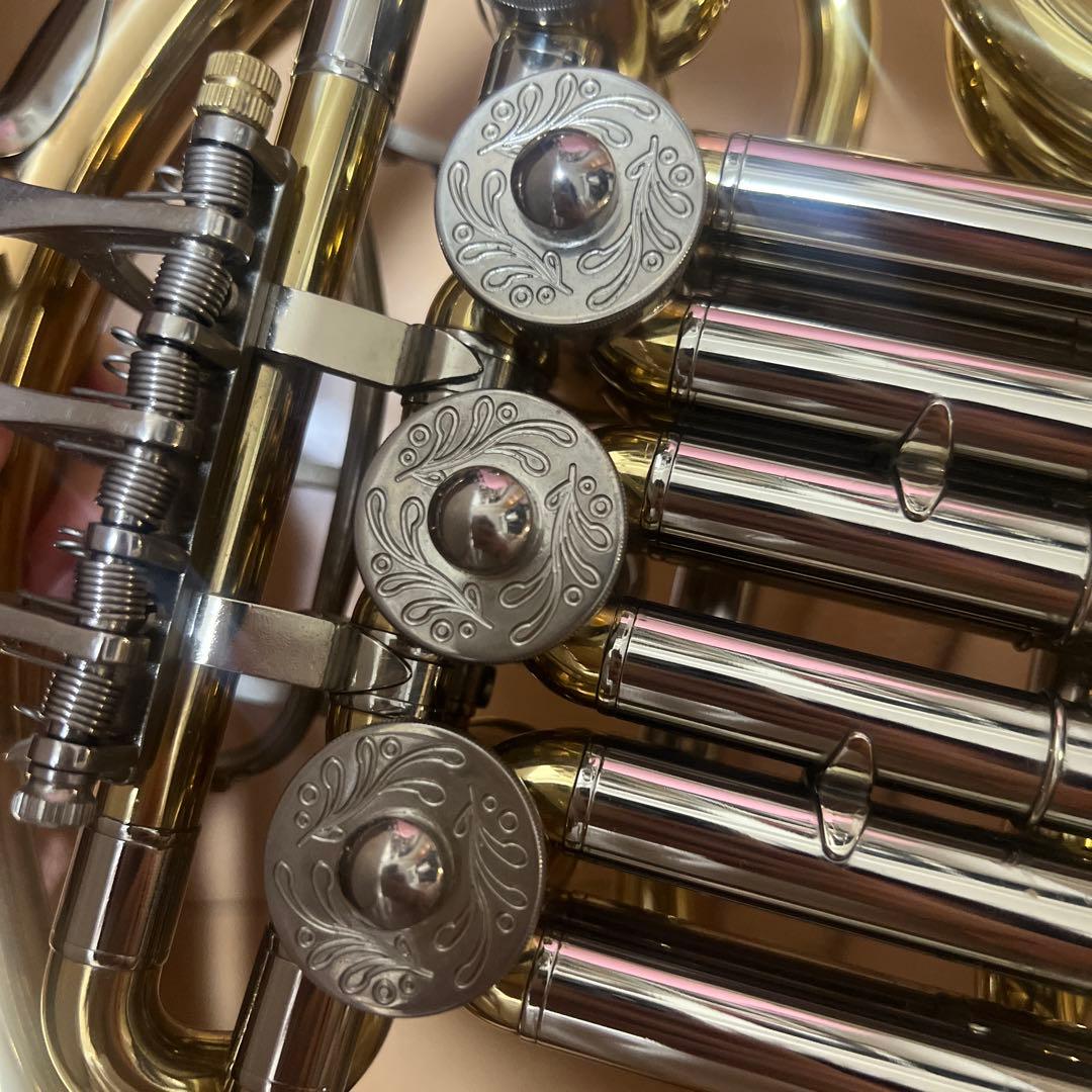 io HR-1054Rフレンチホルン本体 ピンクケース付き