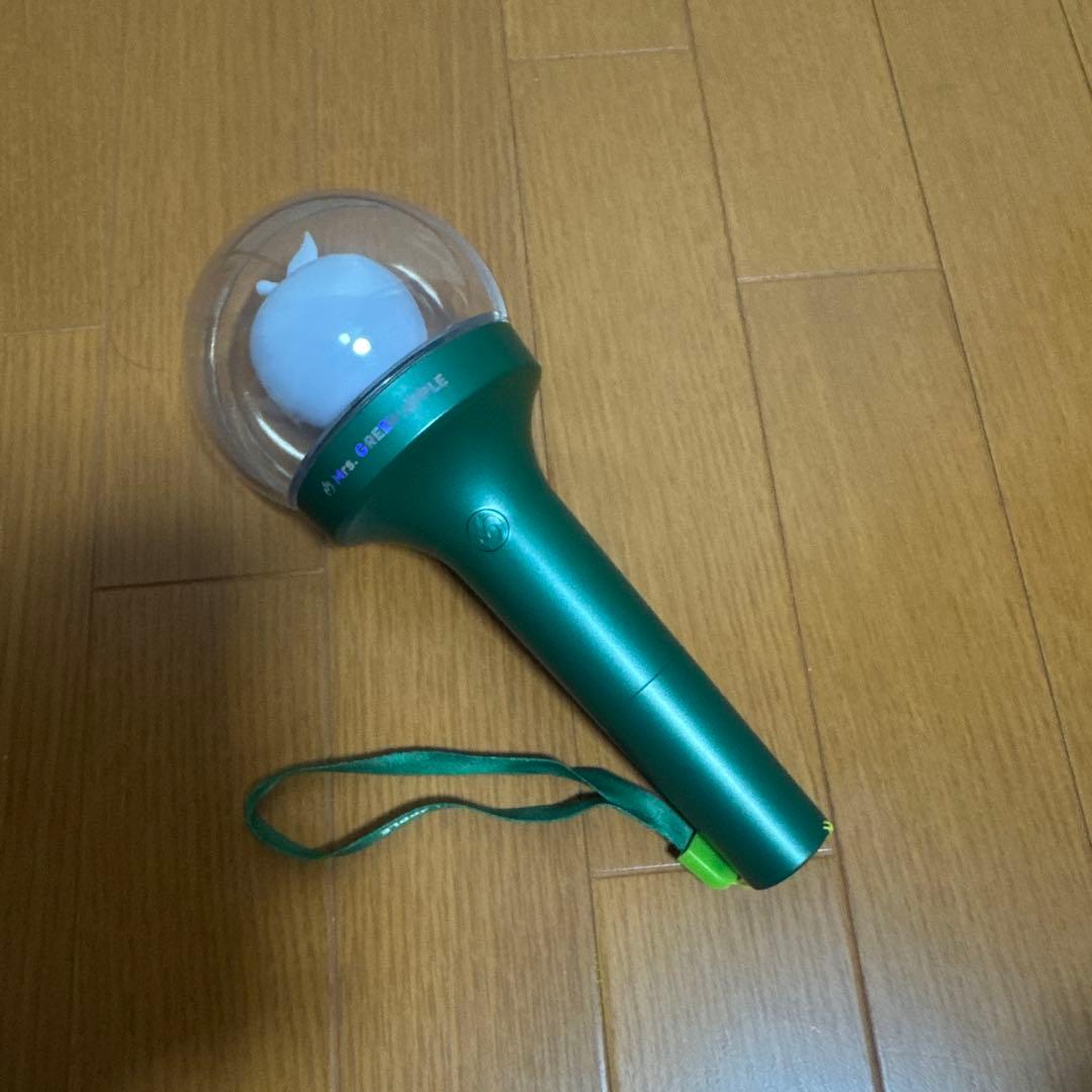 ミセス　MGA Official Light Stick グリーン