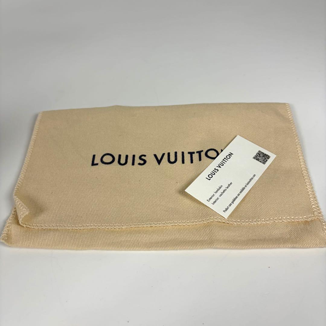 【未使用級】ルイヴィトンポルトフォイユカプシーヌコンパクトキルティングフラワー