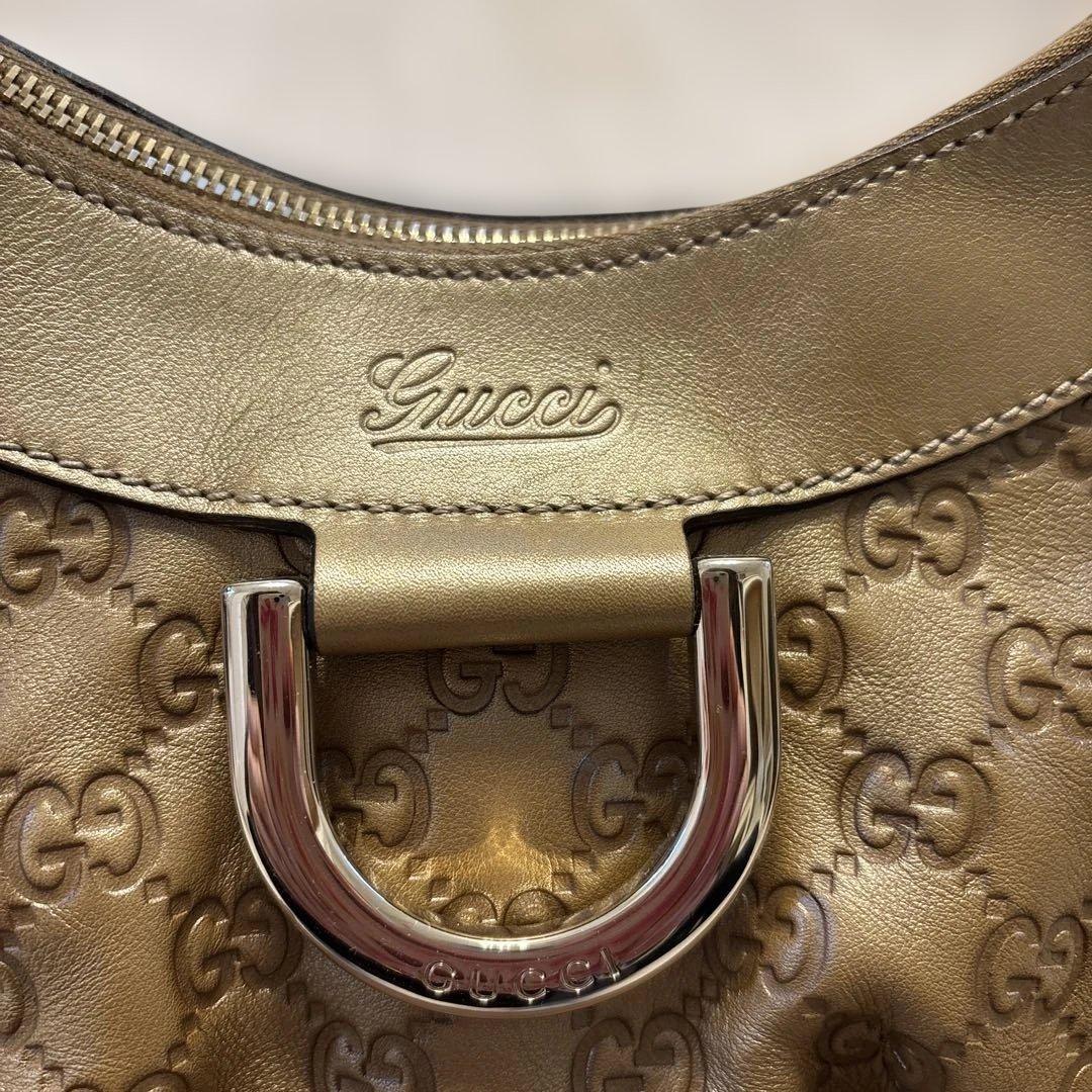 Gucci ベージュレザーショルダーバッグ