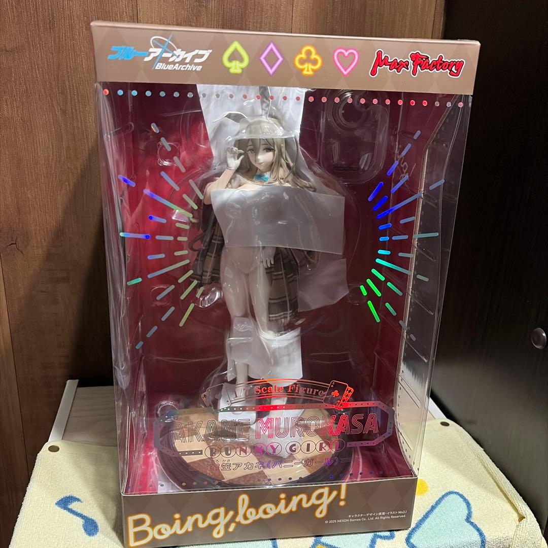 ブルーアーカイブ　1/7 アカネ　バニーフィギュア