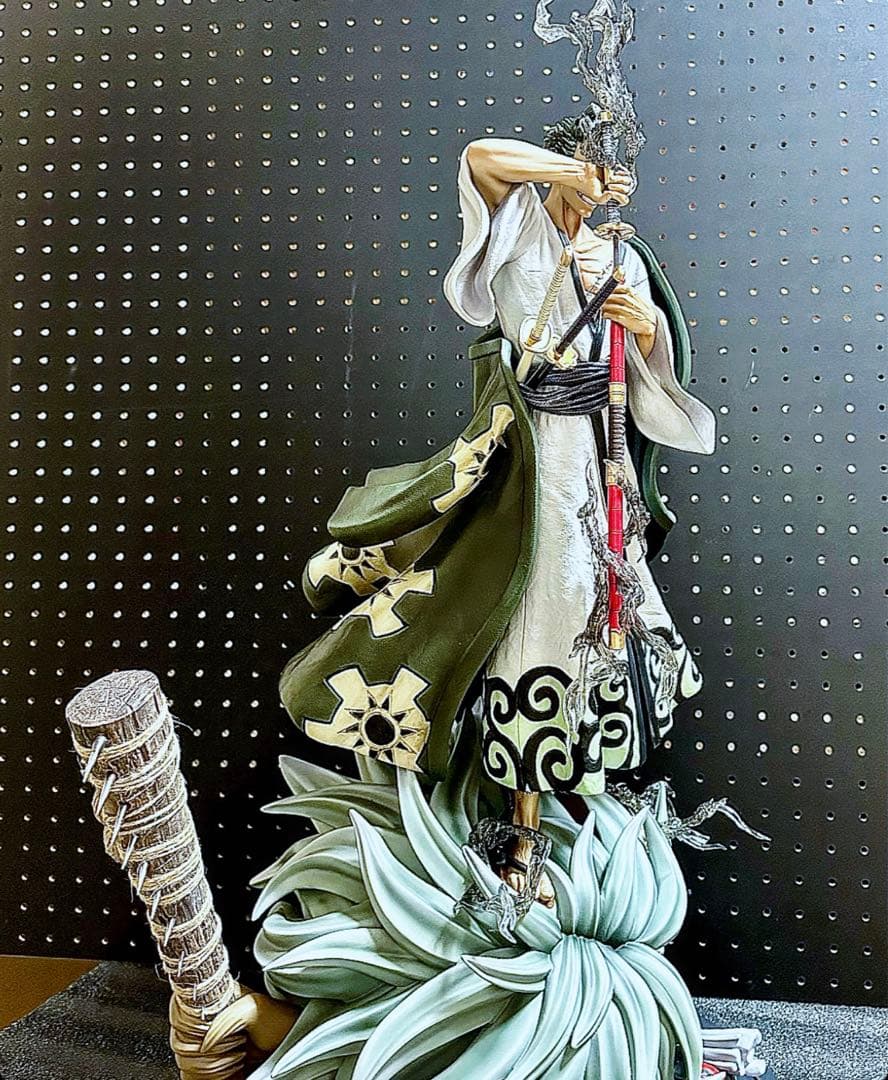 ゾロ フィギュア ワンピース フィギュア