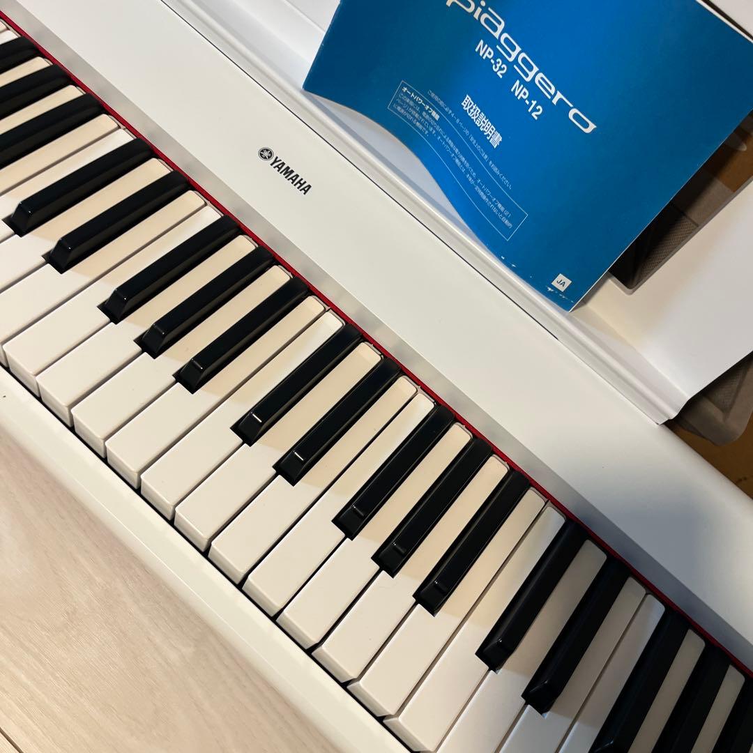 Yamaha NP-12 WH 電子ピアノ　キーボード　ヤマハ
