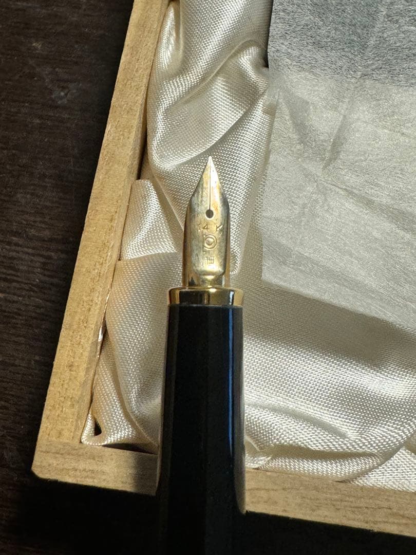 プラチナ万年筆　昇峰　蒔絵様14K電話帳　木箱入り美品