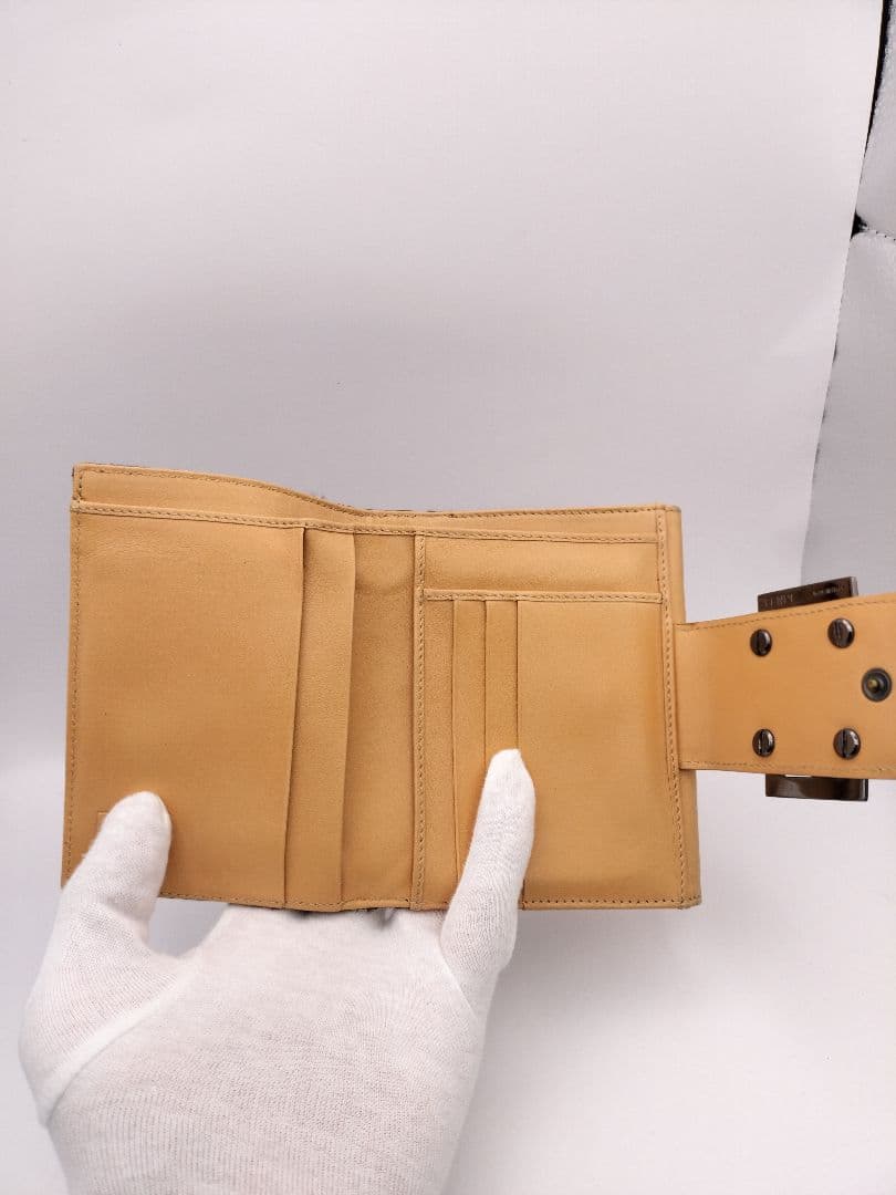 【最終値下げ】Fendi 二つ折り財布 ベージュ キャンバス/レザー