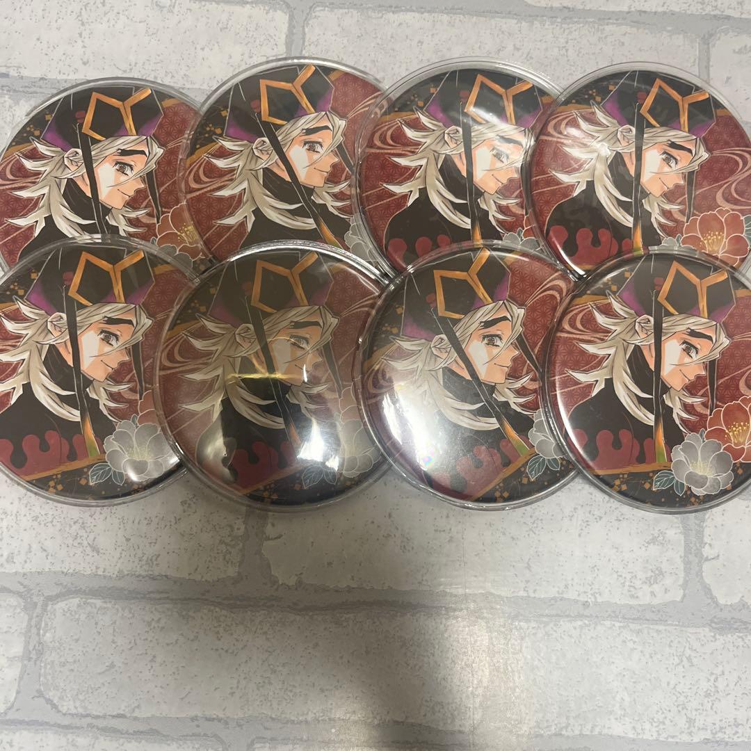 童磨　コレクション缶バッジ　鬼滅の刃