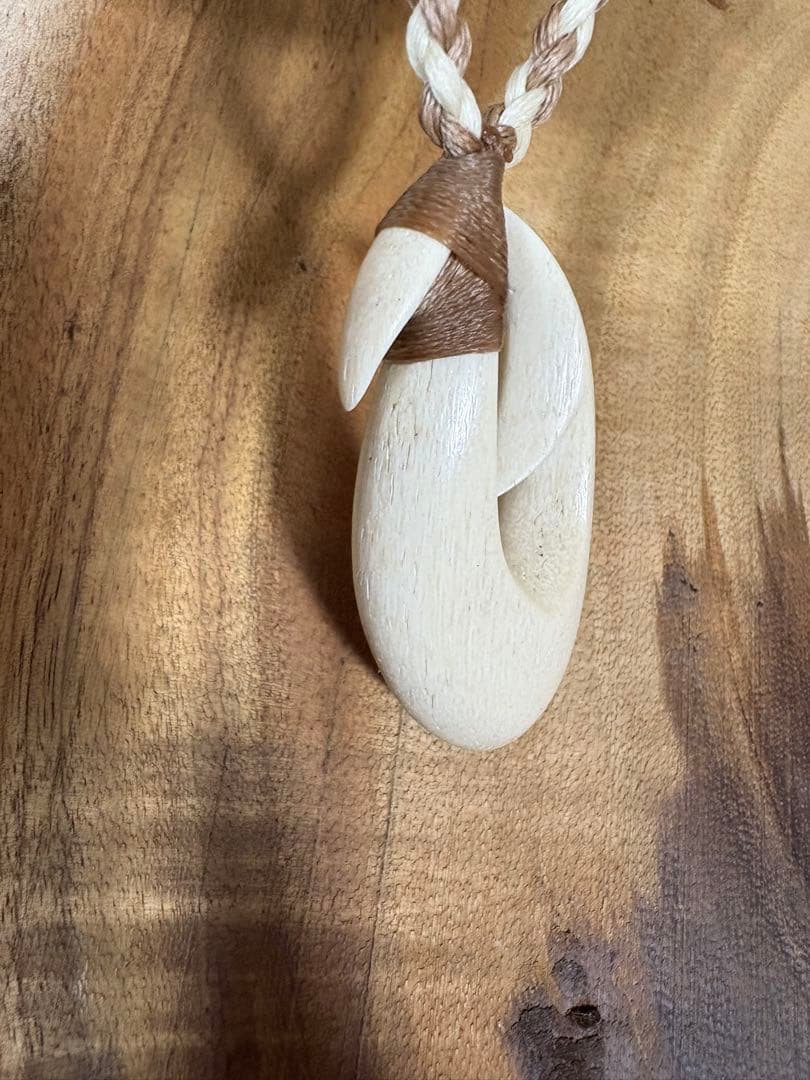 ボーンカービングネックレス(sw66)マッコウ