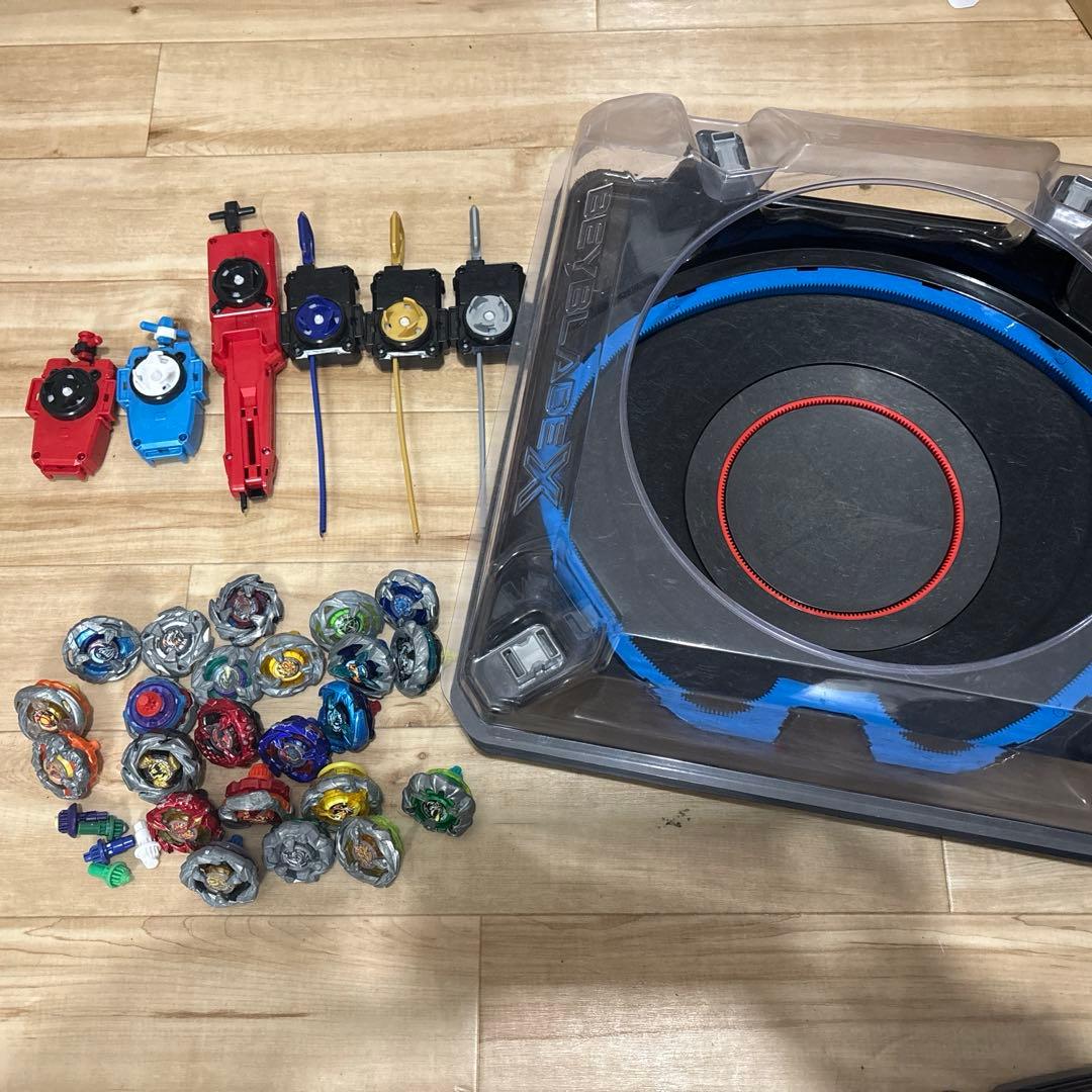 ベイブレードX ダブルエクストリームスタジアム　まとめ売り　ランチャー　セット