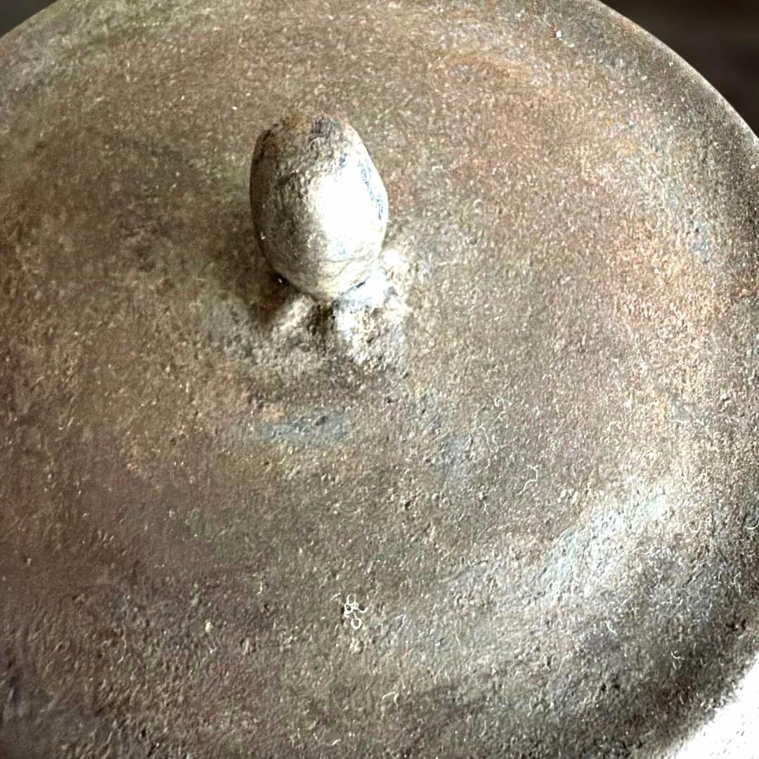 鋳鉄製浮彫り鉄瓶