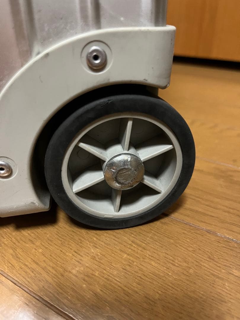 廃盤　RIMOWAクラシックフライト2輪 キャリーケース 33ℓ 機内持ち込み可