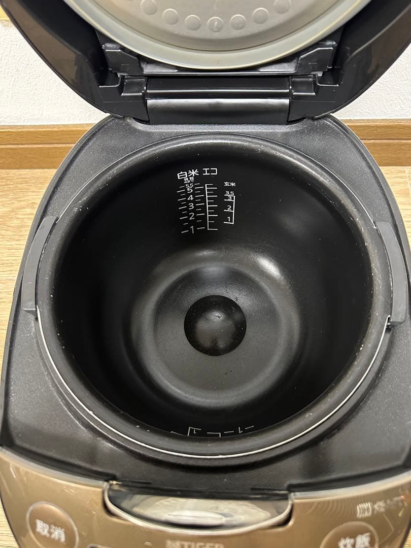 TIGER 炊飯器 5.5合 IH炊きたて JKT-M100 2020年製