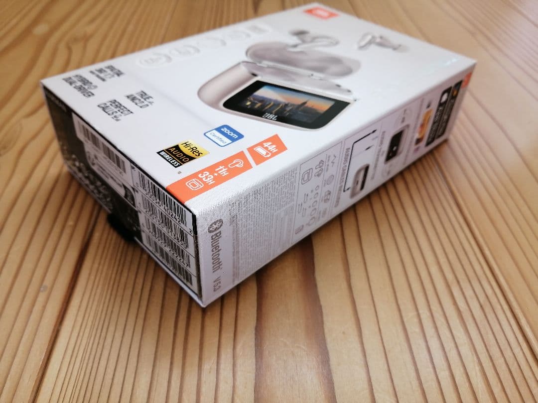 JBL　TOUR PRO 3　イヤホン