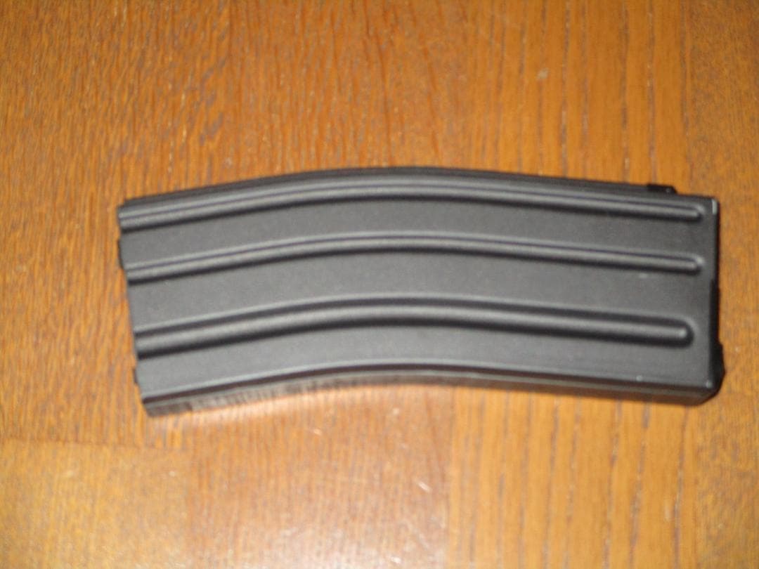 東京マルイ CQB-R 　次世代電動ガン 充電器、バッテリー付き