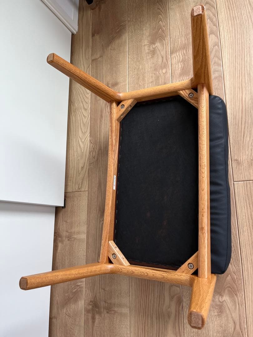 美品MARUNI60 マルニロクマル オットマン レザーブラック　オークフレーム