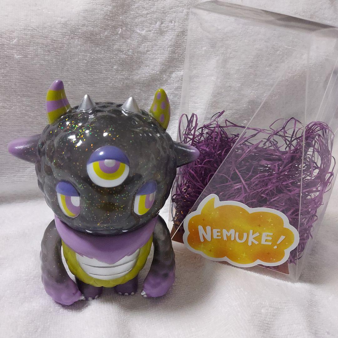 怪獣ネムケ ナイトメアカラー nightmare color ひかりバンビ