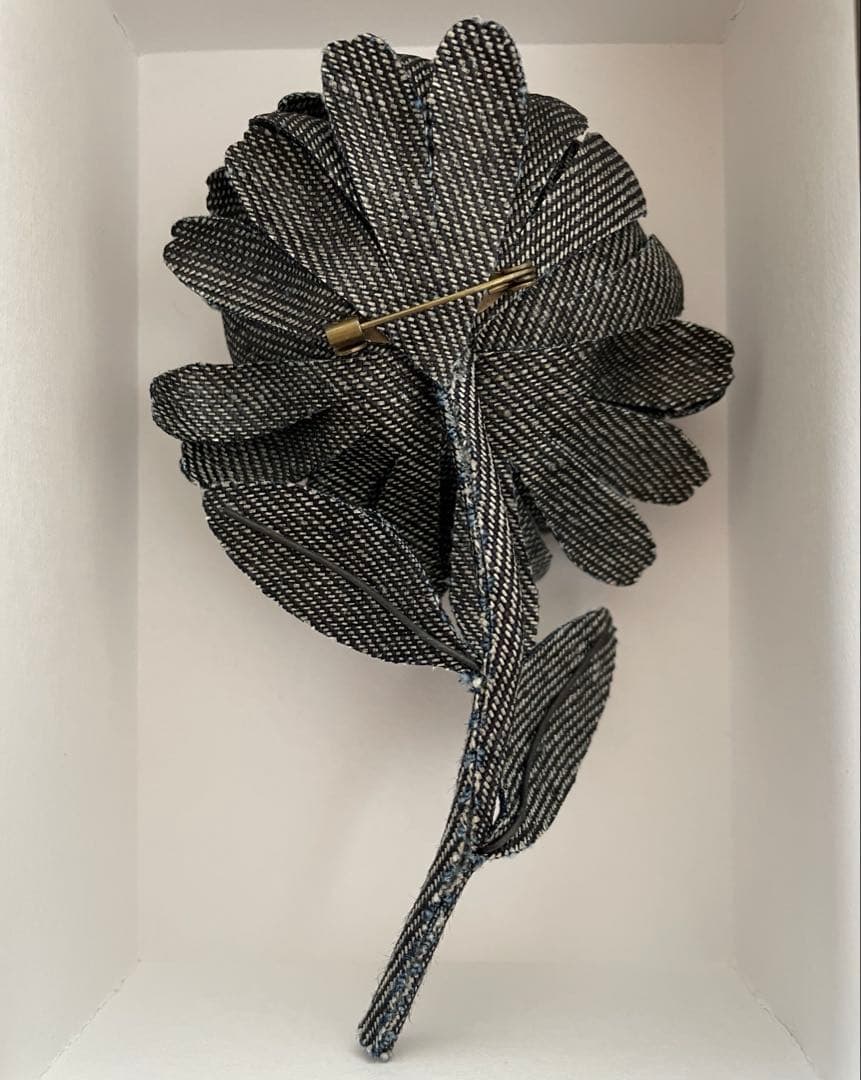 美品　箱付き　ミナペルホネンminä perhonen fete コサージュ