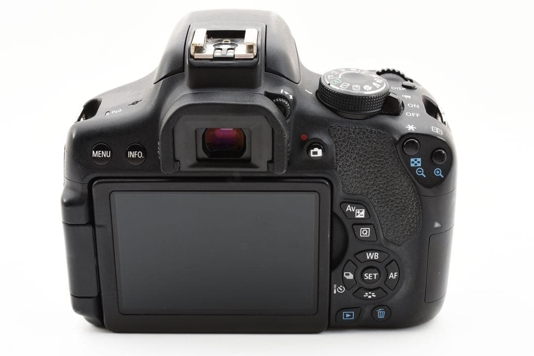 デジタル一眼レフカメラ Canon EOS Kiss X8i 標準レンズセット