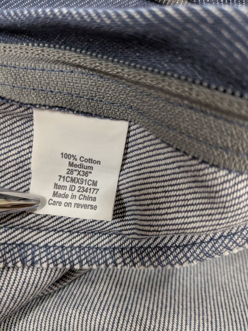 エルエルビーン ミディアム デニム・ドッグ・ベッド、長方形