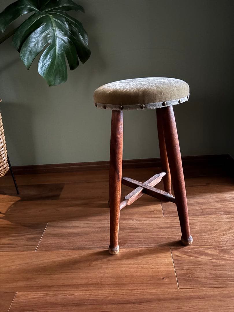 お値下げ　アンティーク　スツール　木の椅子　actus