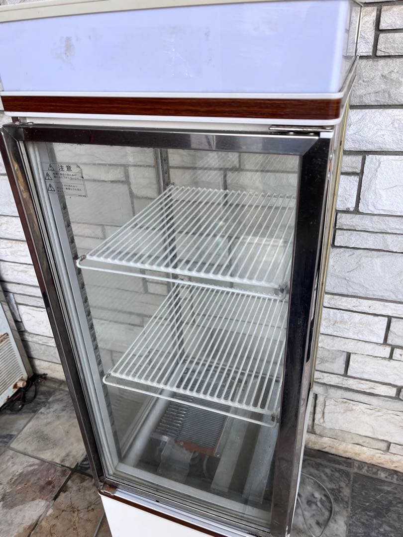 4面ガラスショーケース　ガラス扉冷蔵庫 ホワイト 2段棚　レトロ