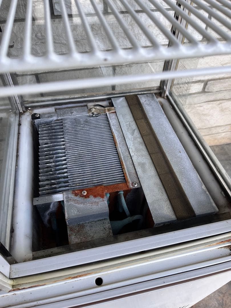 4面ガラスショーケース　ガラス扉冷蔵庫 ホワイト 2段棚　レトロ