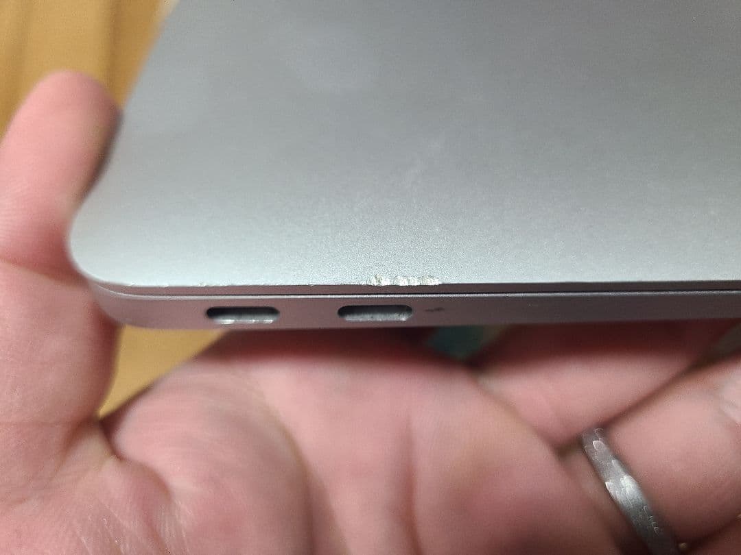 MacBook Air (Retina, 13-inch, 2020) 本体