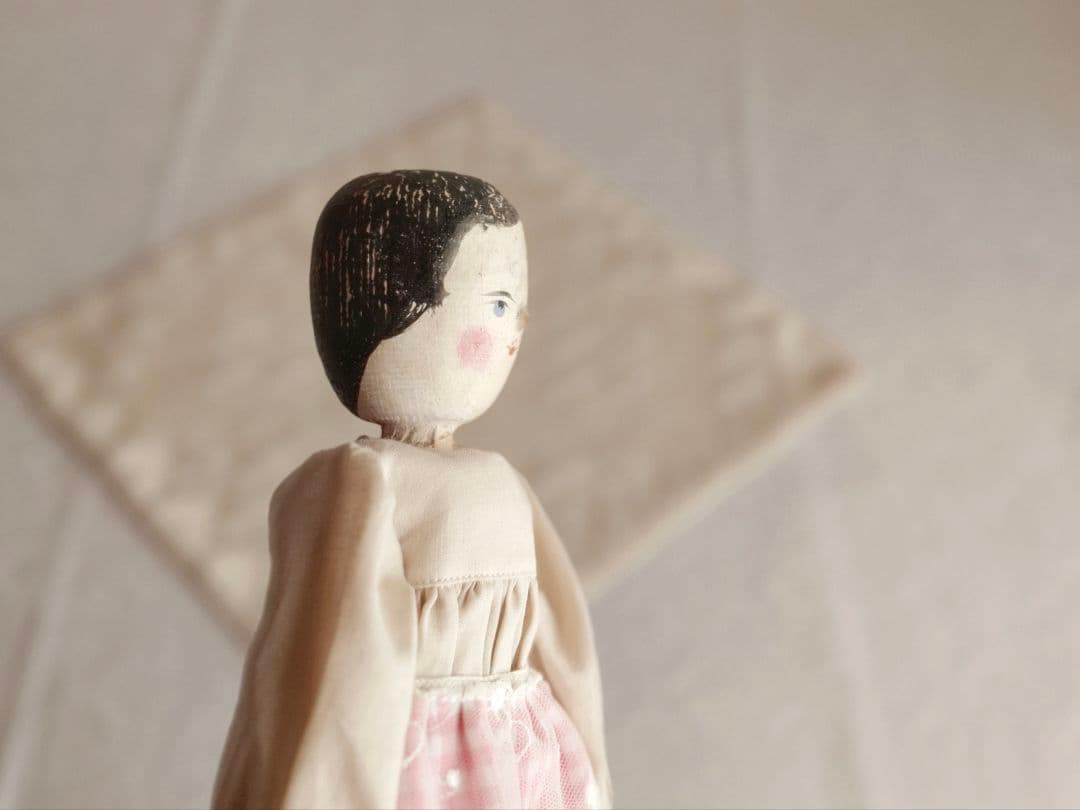 【✳︎toto✳︎さま】vintage ✵ 彫りのお花クリップ * イヤリング