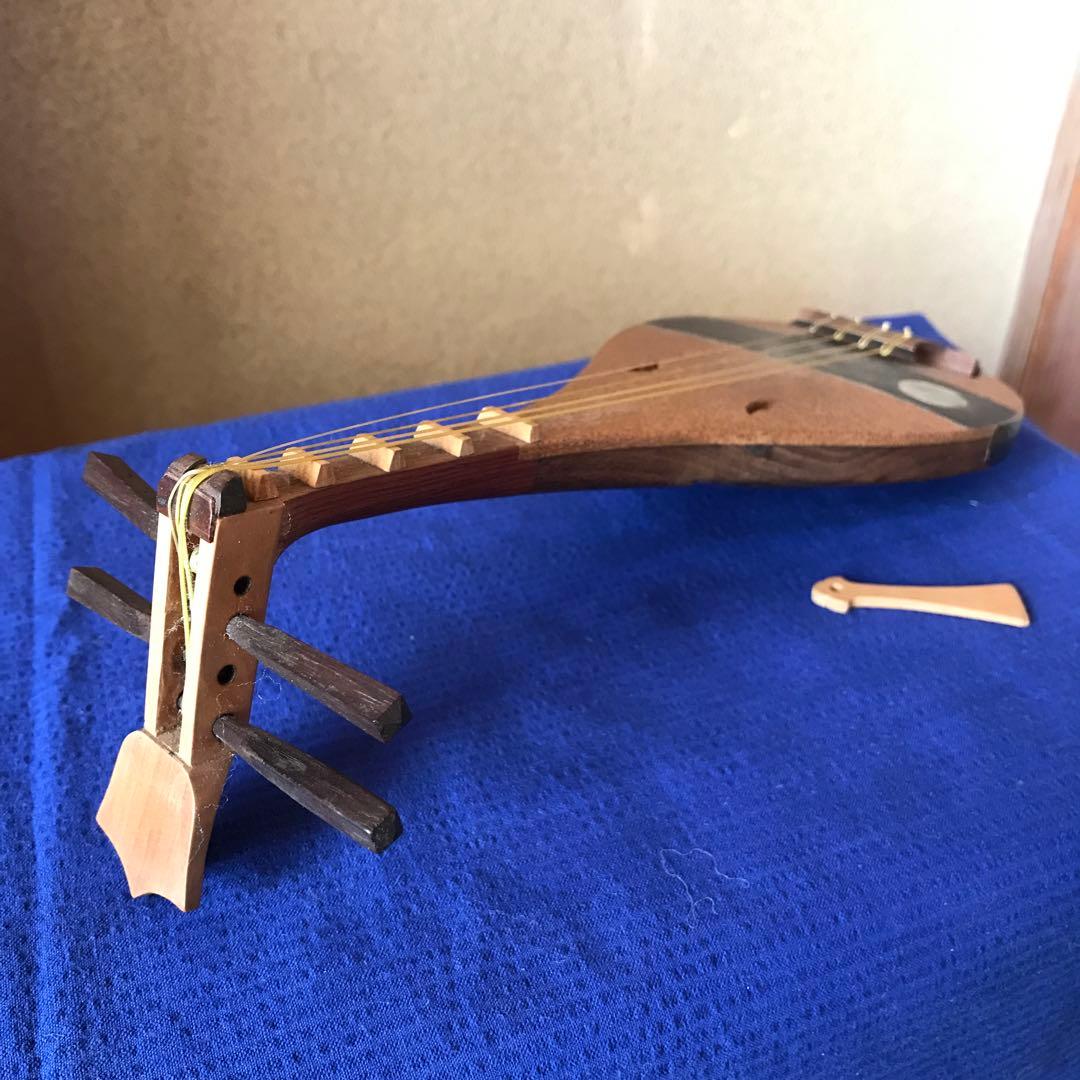 平家琵琶　ミニチュアと台　撥