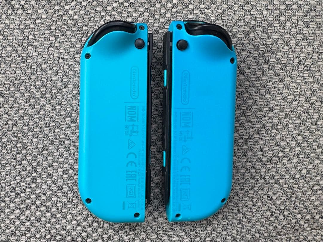 Nintendo Switch 本体 ＋ 付属品、ケース付