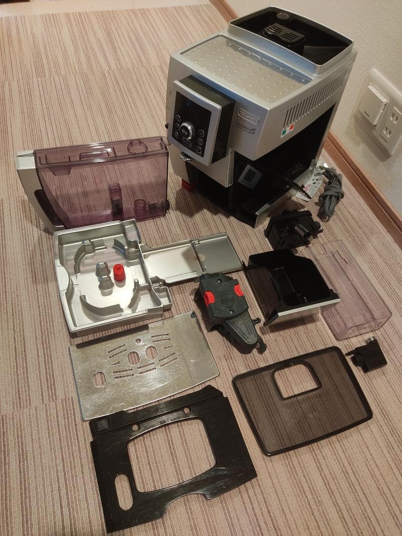 【ジャンク品】デロンギ マグニフィカSカプチーノ ECAM23460S