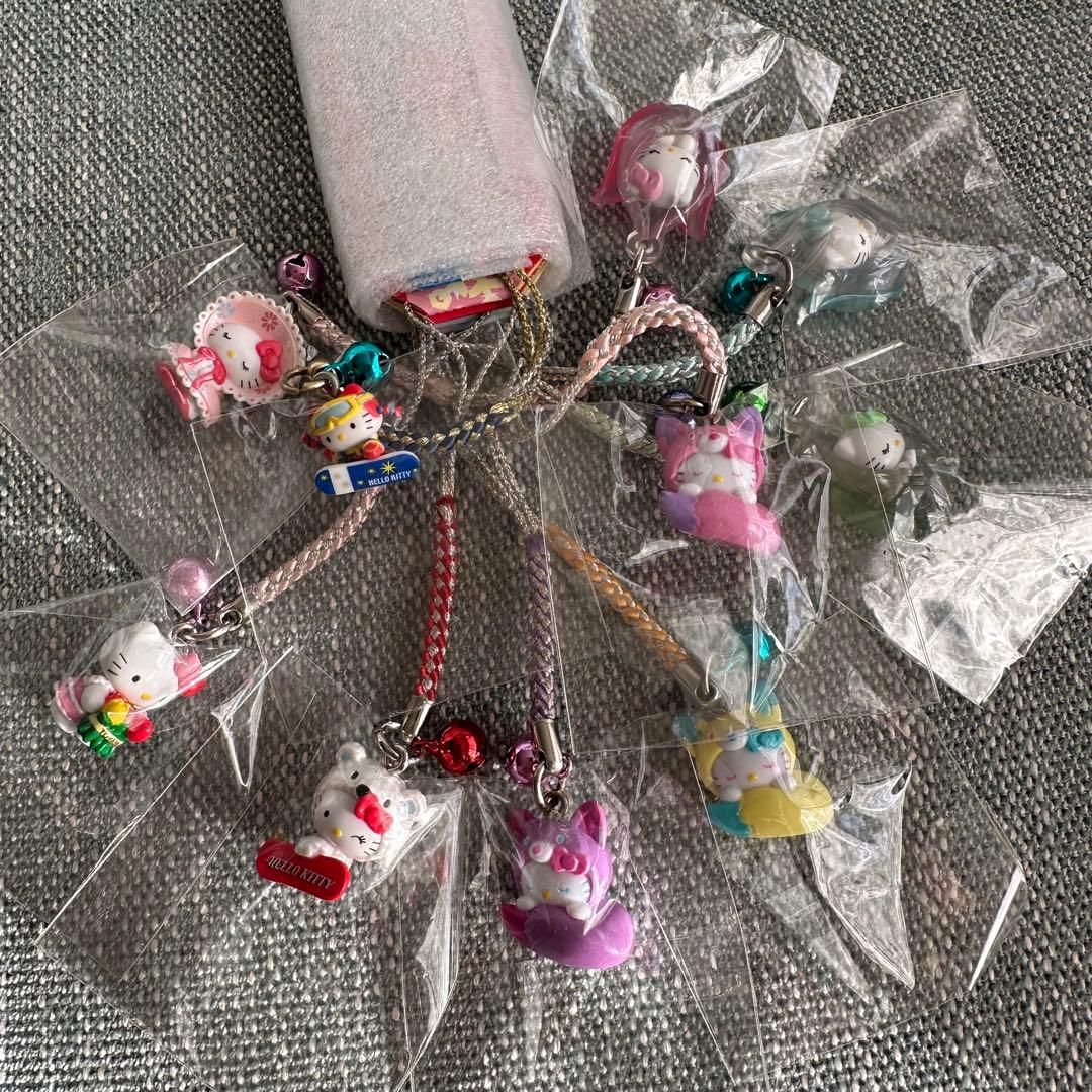 ご当地キティ　根付け　ストラップ　ファスナーマスコット　他　まとめ売り　100個
