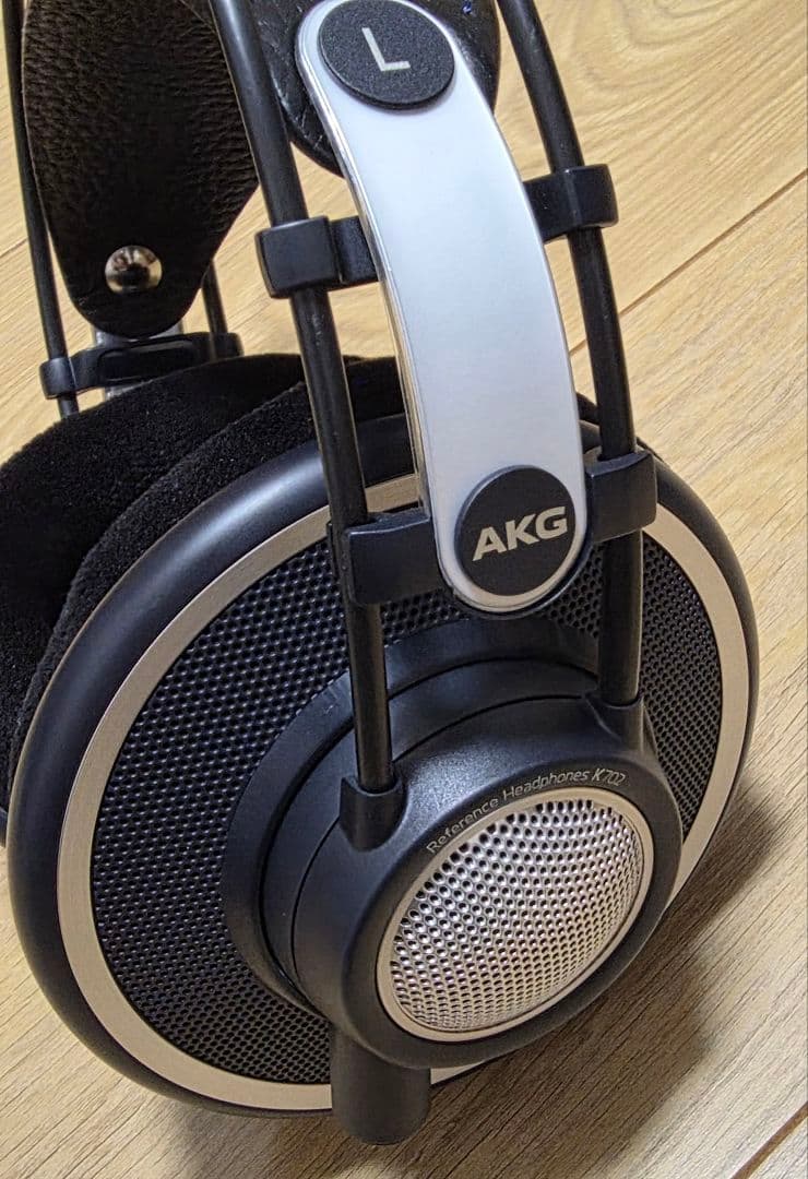 AKG K702 開放型ヘッドホン✨️交換用新品イヤーパッド付✨️