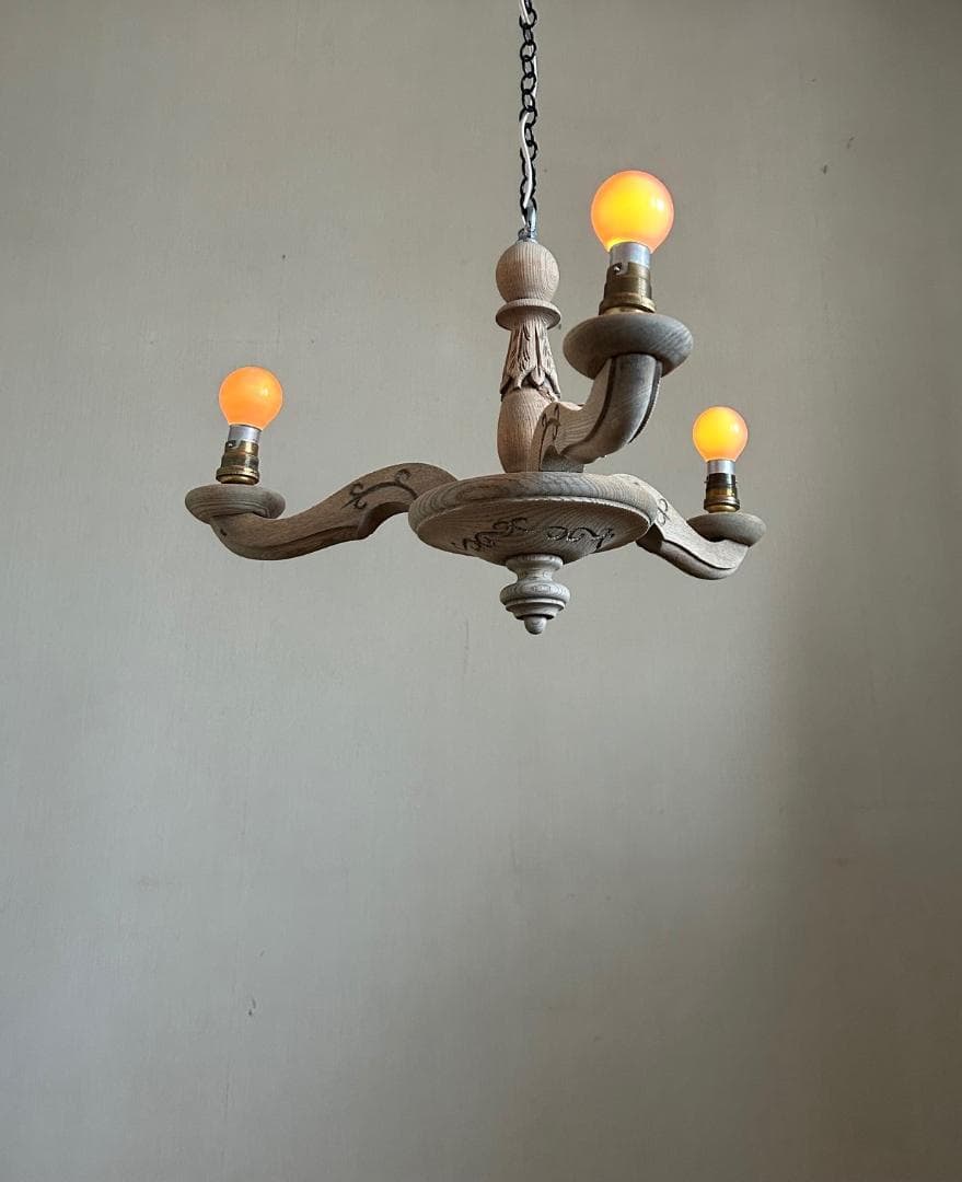 フランスアンティーク　木製シャンデリア　３灯　シャビー　店舗什器