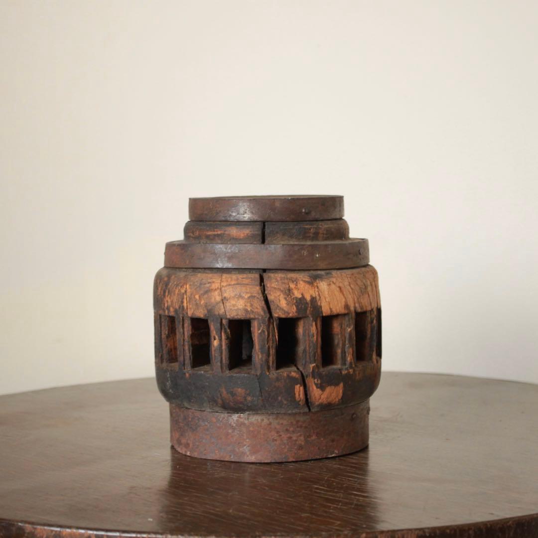 鉄と木でできた 軸 車輪軸 古道具 アンティーク ブロカント オブジェ