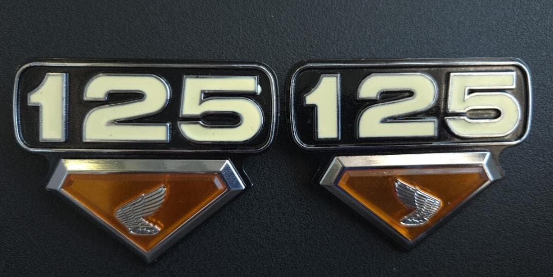 左右金属製リプロ エンブレム CB125 CL125 サイドカバー ベンリィ