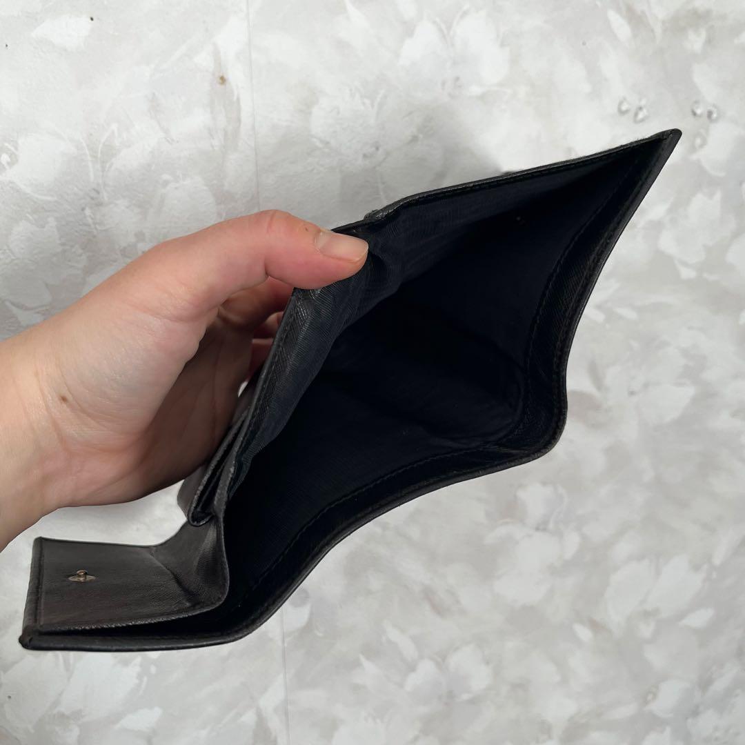 PRADA プラダ サフィアーノ レザー 三角プレート 三つ折り財布 ミニ財布